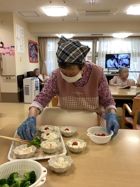 その間、宿木では