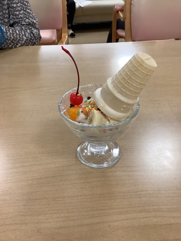 みんなでアイスを食べよう🍨