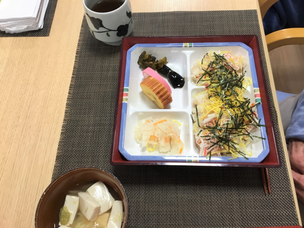 元旦のお昼ご飯は・・・♪