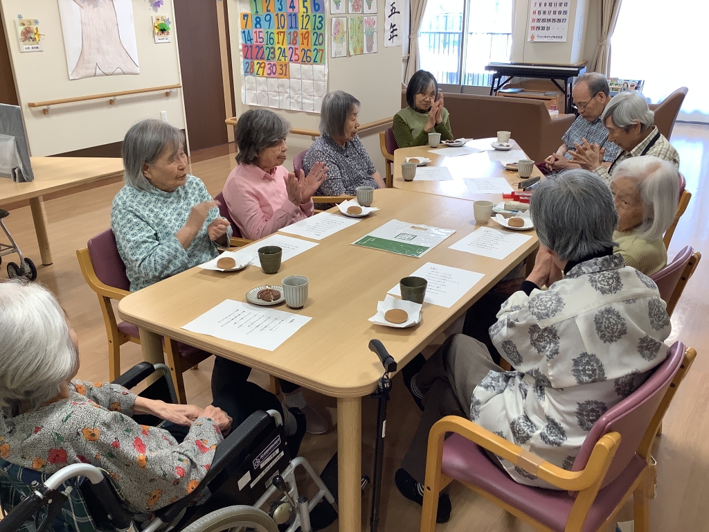 お茶会の様子