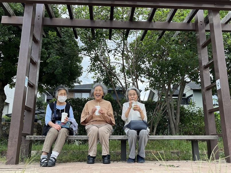 大人気のコーヒー屋さんへ！