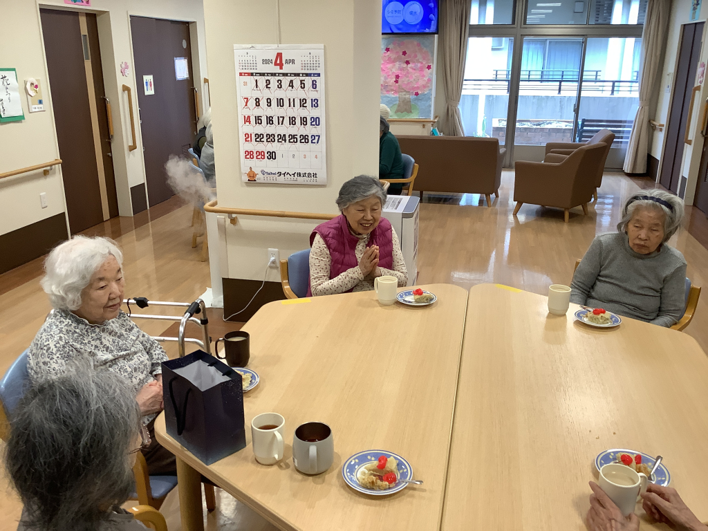 （グループホーム）誕生日会
