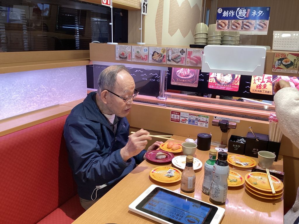 次は何を食べようかな？