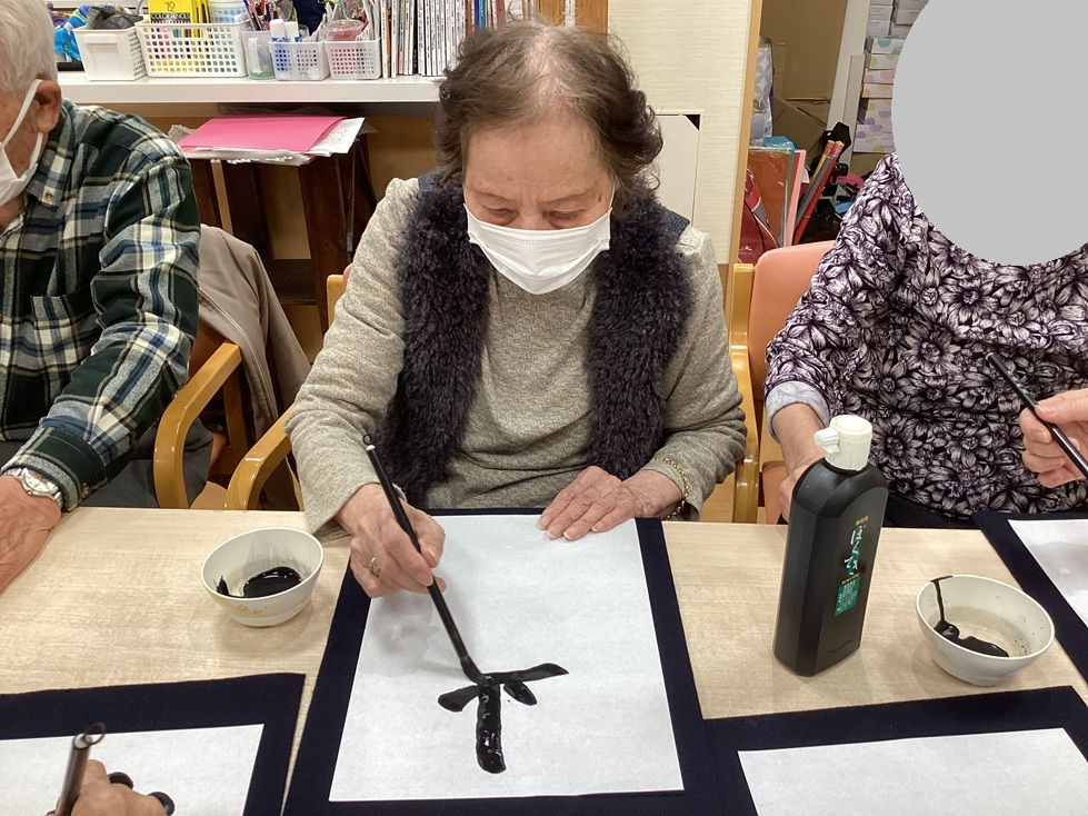 静かな筆に光をのせて 〜書道〜