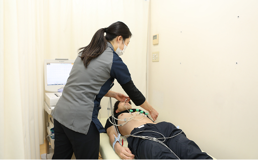 心電図検査 イメージ