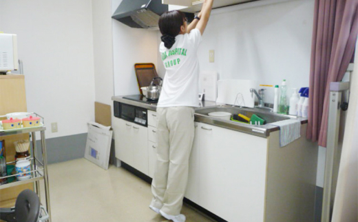 物を取るときにふくらはぎの筋肉の運動