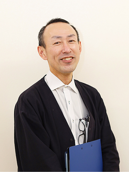 患者サポートセンター 次長 社会福祉士 藤原 貴文