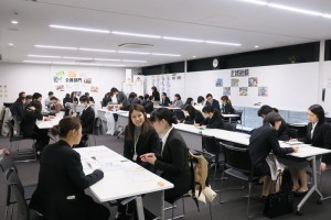 3.6多職種合同就職説明会　写真